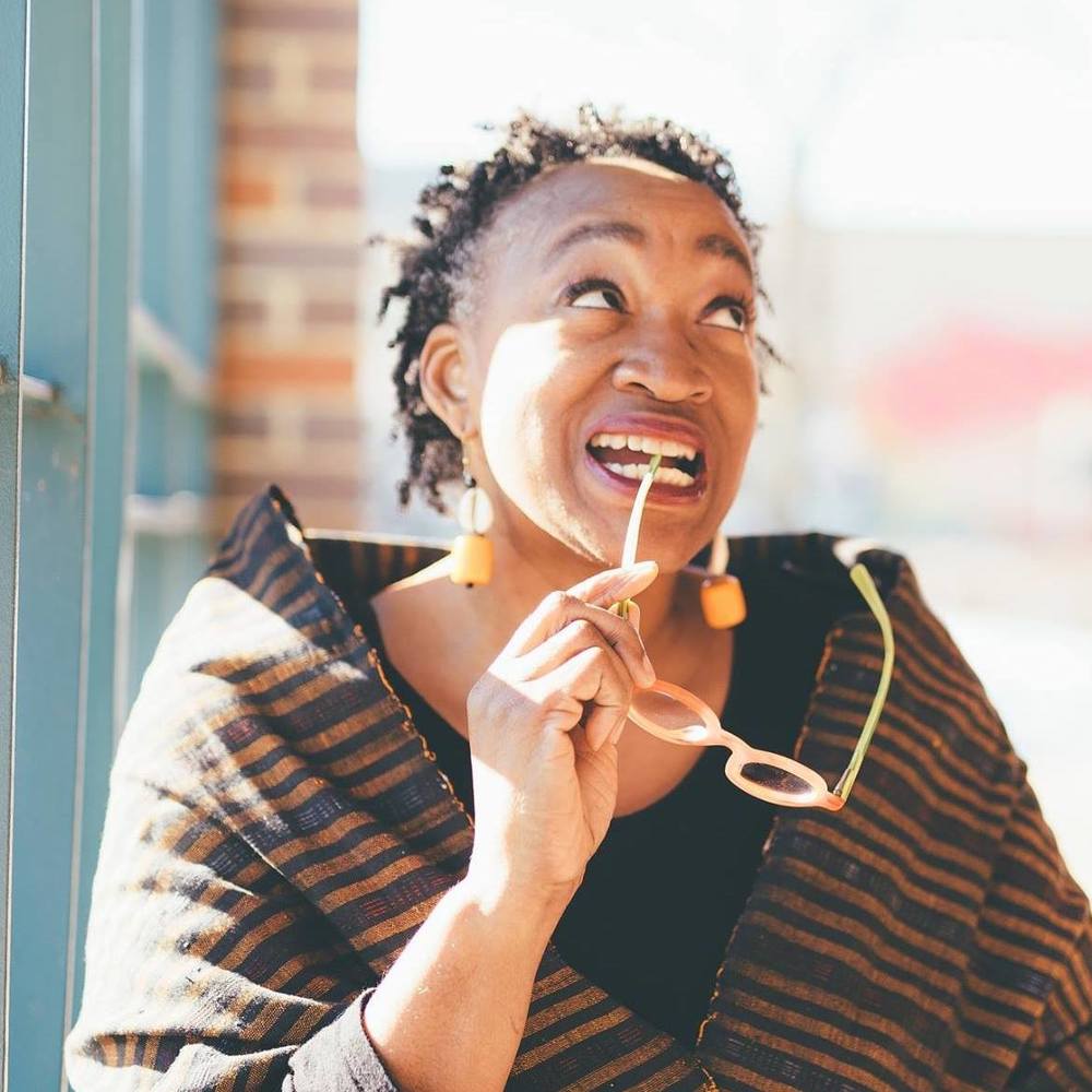 Meet your Posher, Hawona